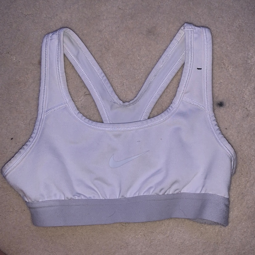 sports bra